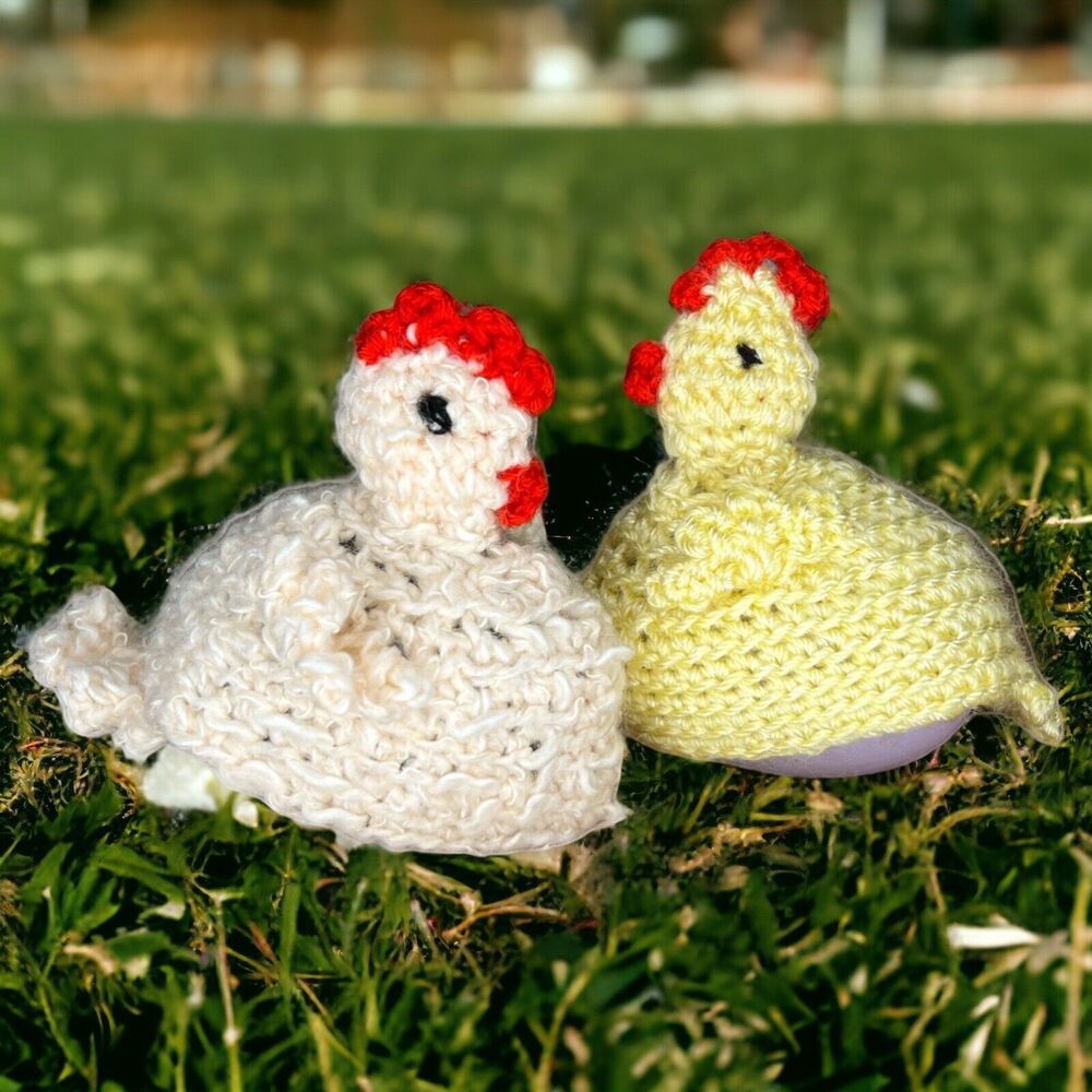 Vintage Yellow White Crocheted Chicken Hen Egg Warmers Cozies Farmhouse Set of 2